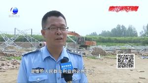 市綜合執(zhí)法局開(kāi)展拆違行動(dòng) 整治違法占地五十二畝