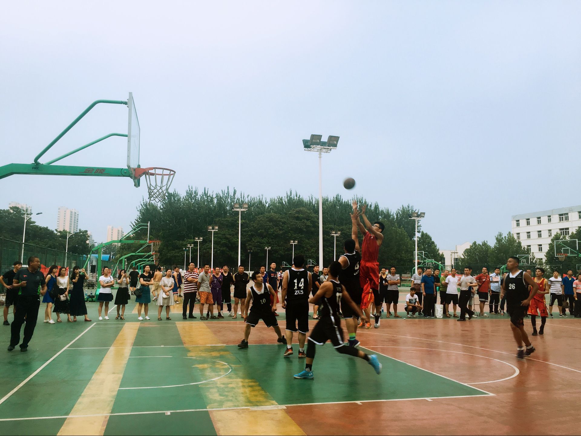 我市第三屆市直機(jī)關(guān)體育運(yùn)動(dòng)會(huì)籃球比賽圓滿落幕