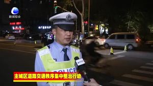 市交警支隊(duì)開展夜查專項(xiàng)整治行動