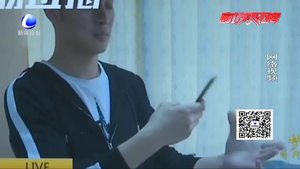 手機(jī)閃光燈威力大直接閃爆氣球？